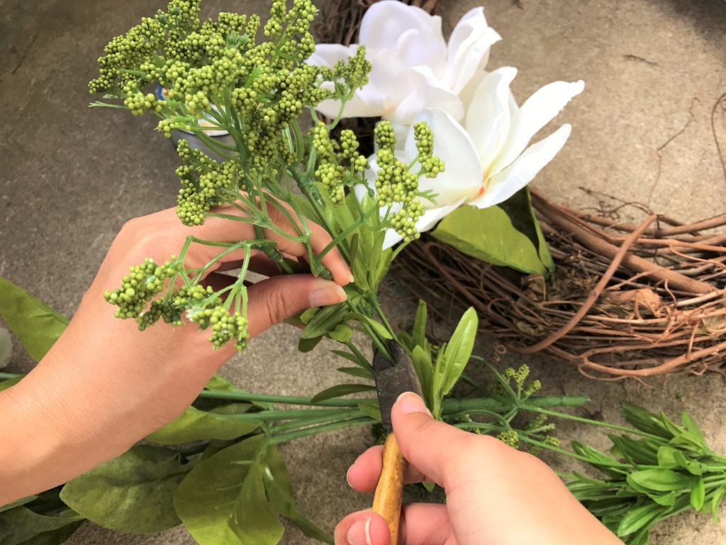 DIY Wreath - Add Curb Appeal To Your Home - Lovely Olive Living